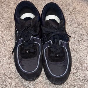 CHANEL SNEAKERS SIZE 39.5